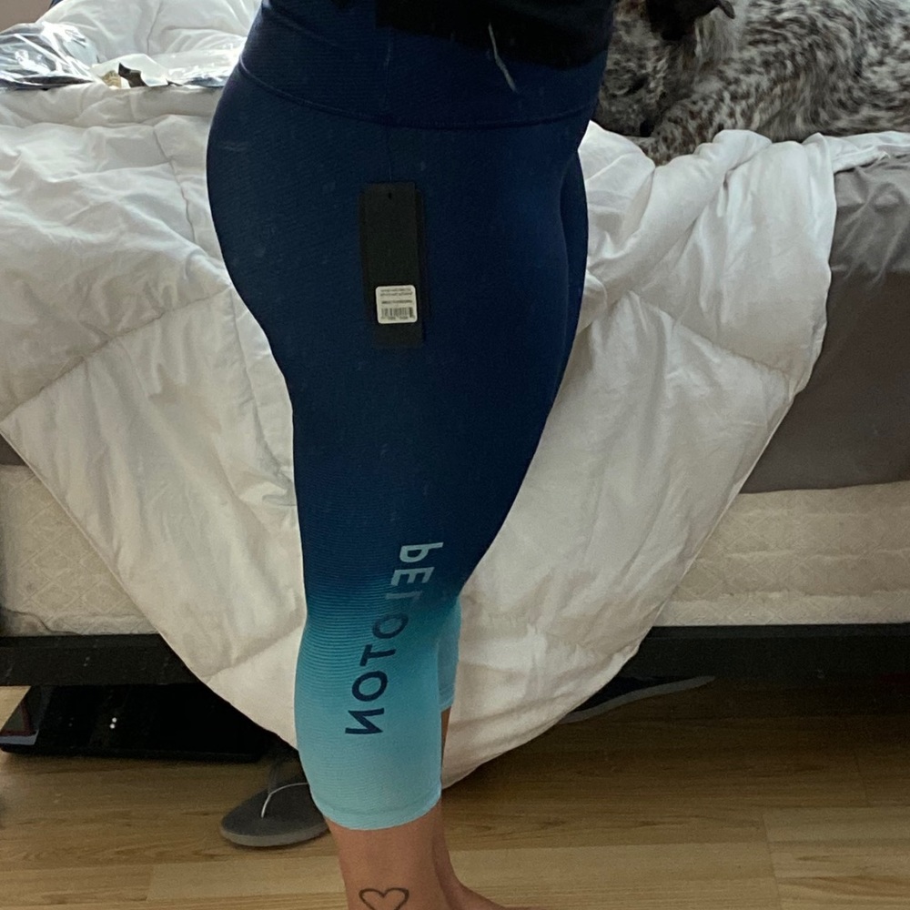 Peloton ombre reversible leggings
